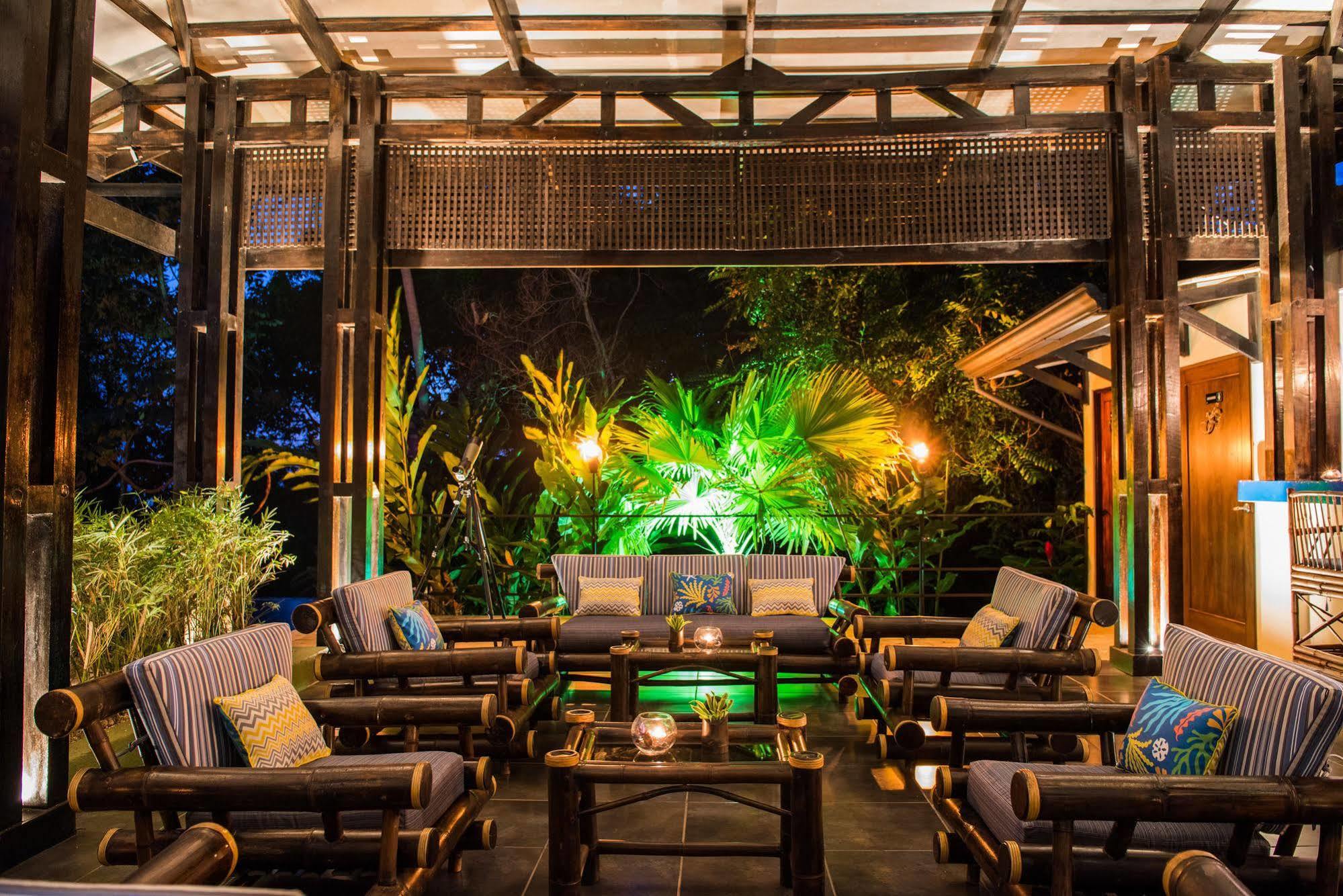 Tiki Villas Rainforest Lodge & Spa Увита Екстериор снимка