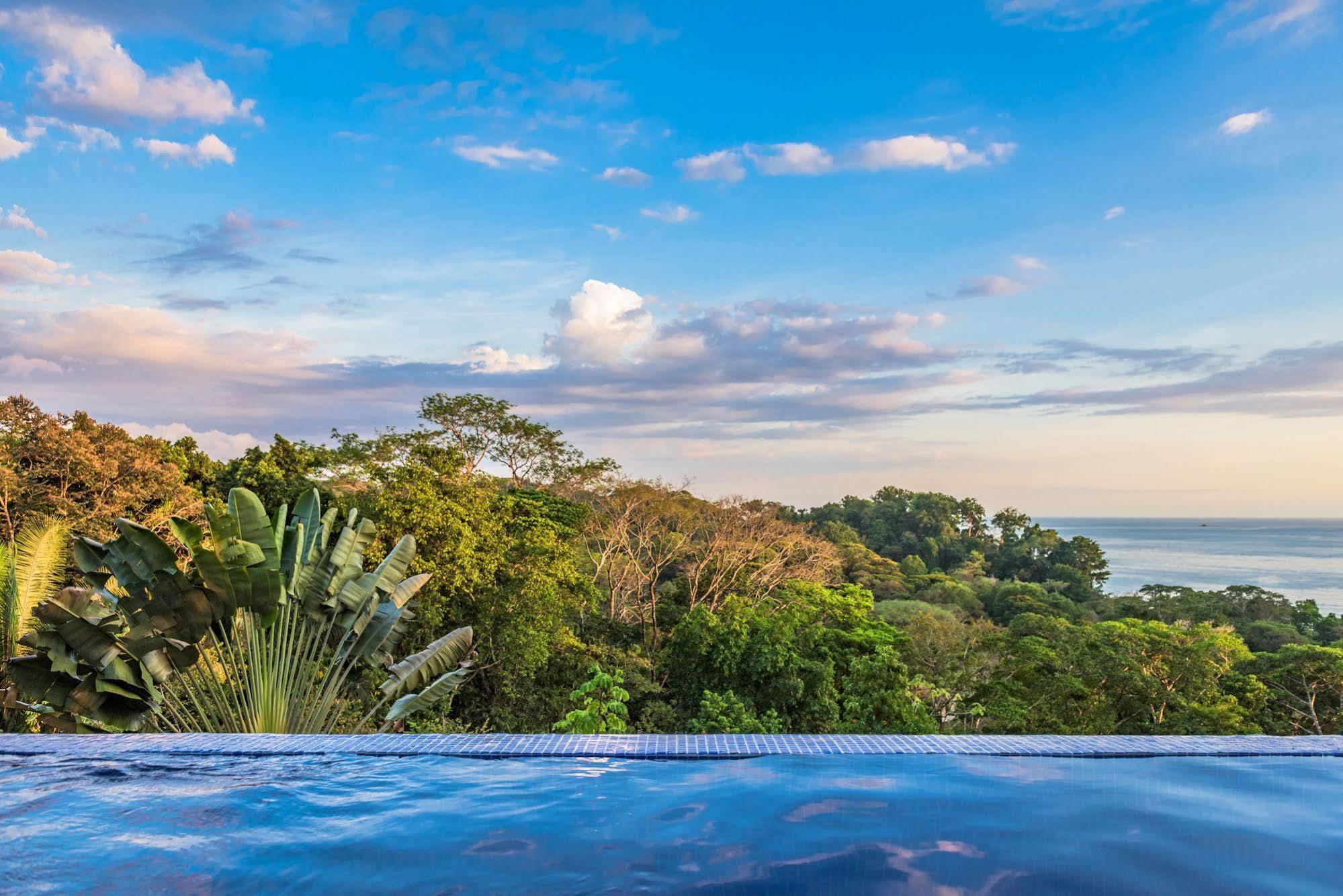 Tiki Villas Rainforest Lodge & Spa Увита Екстериор снимка